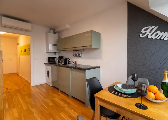 Apartment For 6 With Terrace & Air Conditioning Near Metro U3 Wien