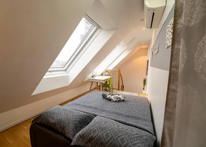 For 6 With Terrace & Air Conditioning Near Metro U3 Appartement